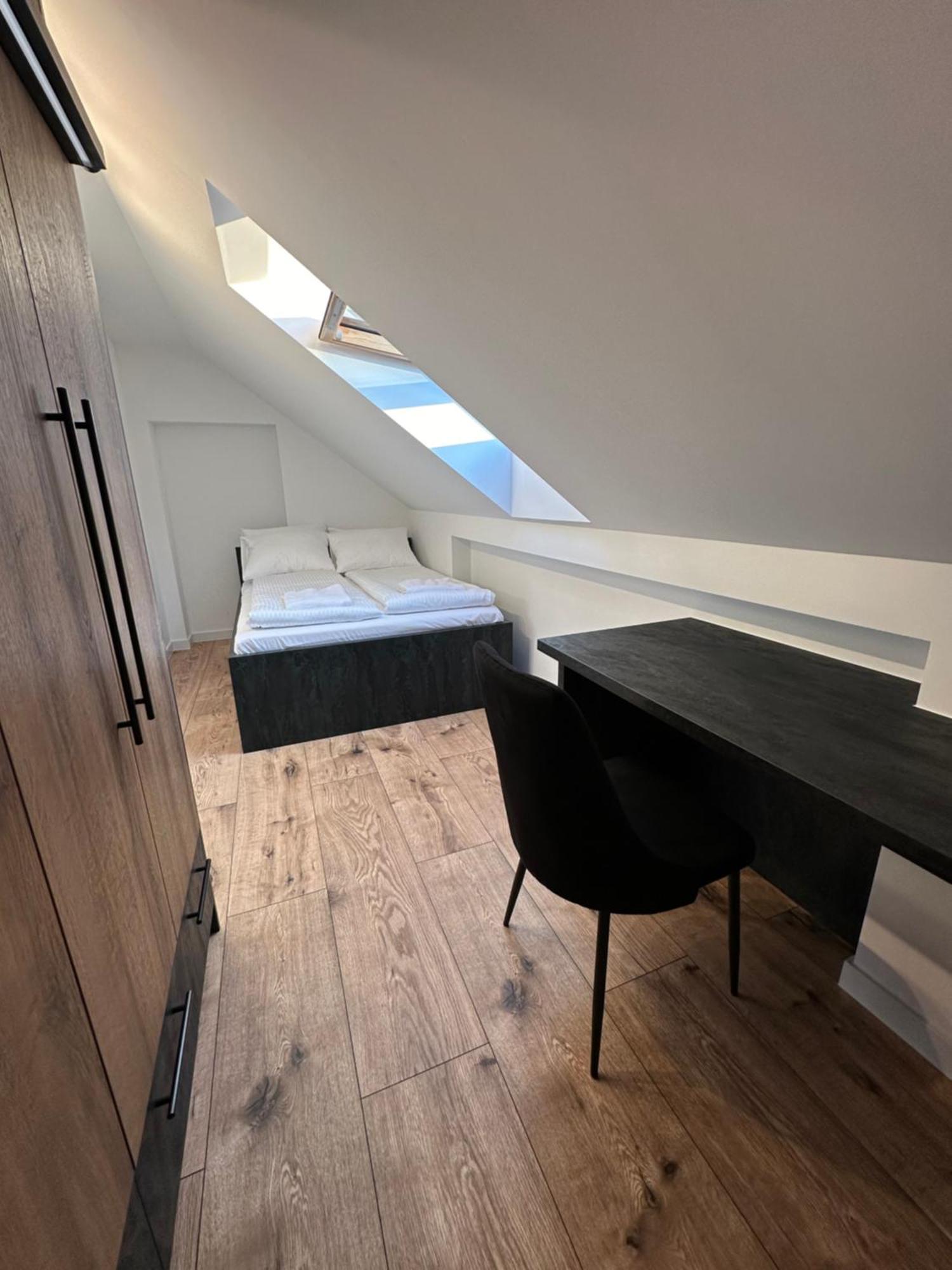 Apartamenty Ceramiczna ブンツラウ エクステリア 写真
