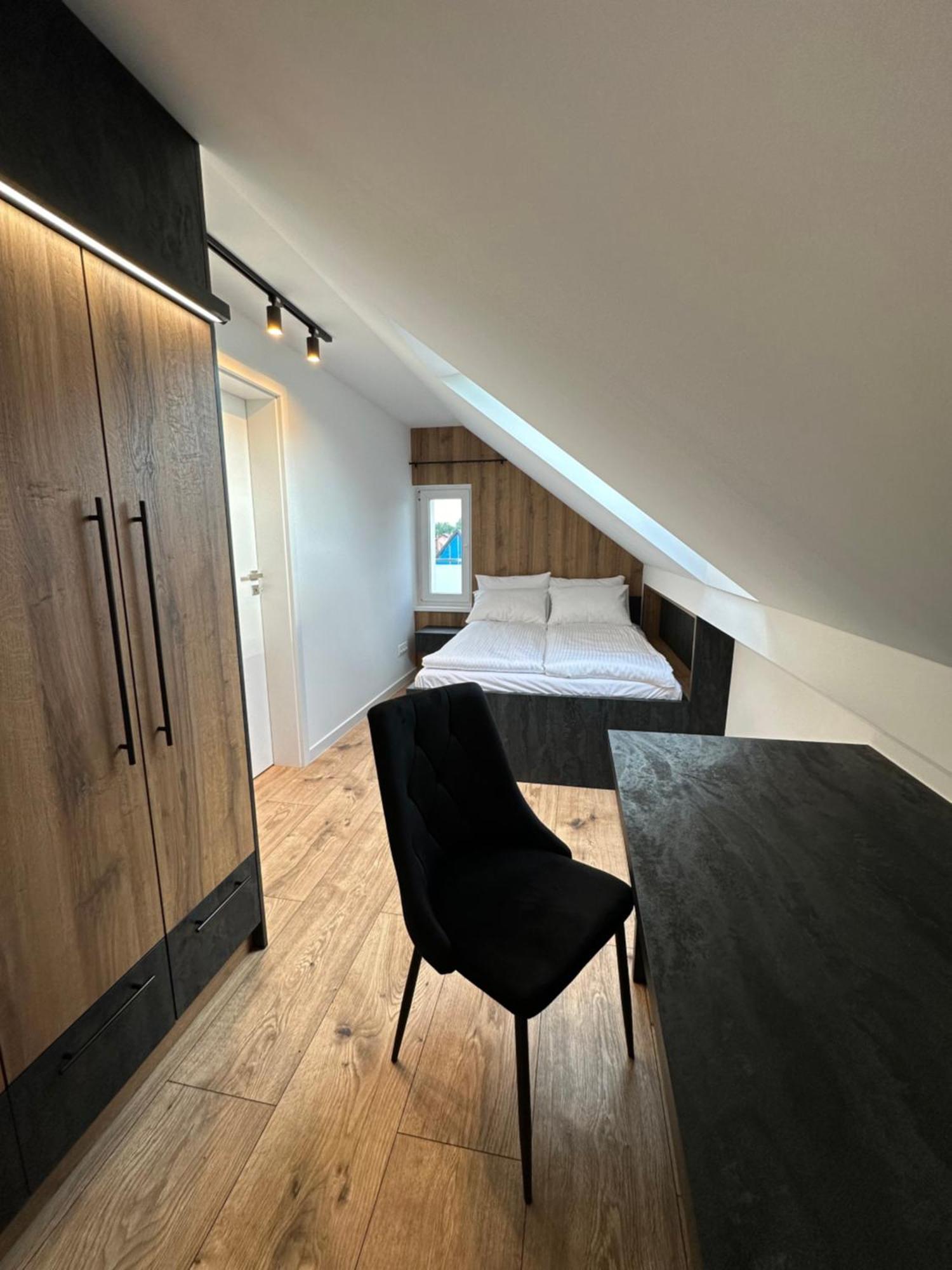 Apartamenty Ceramiczna ブンツラウ エクステリア 写真