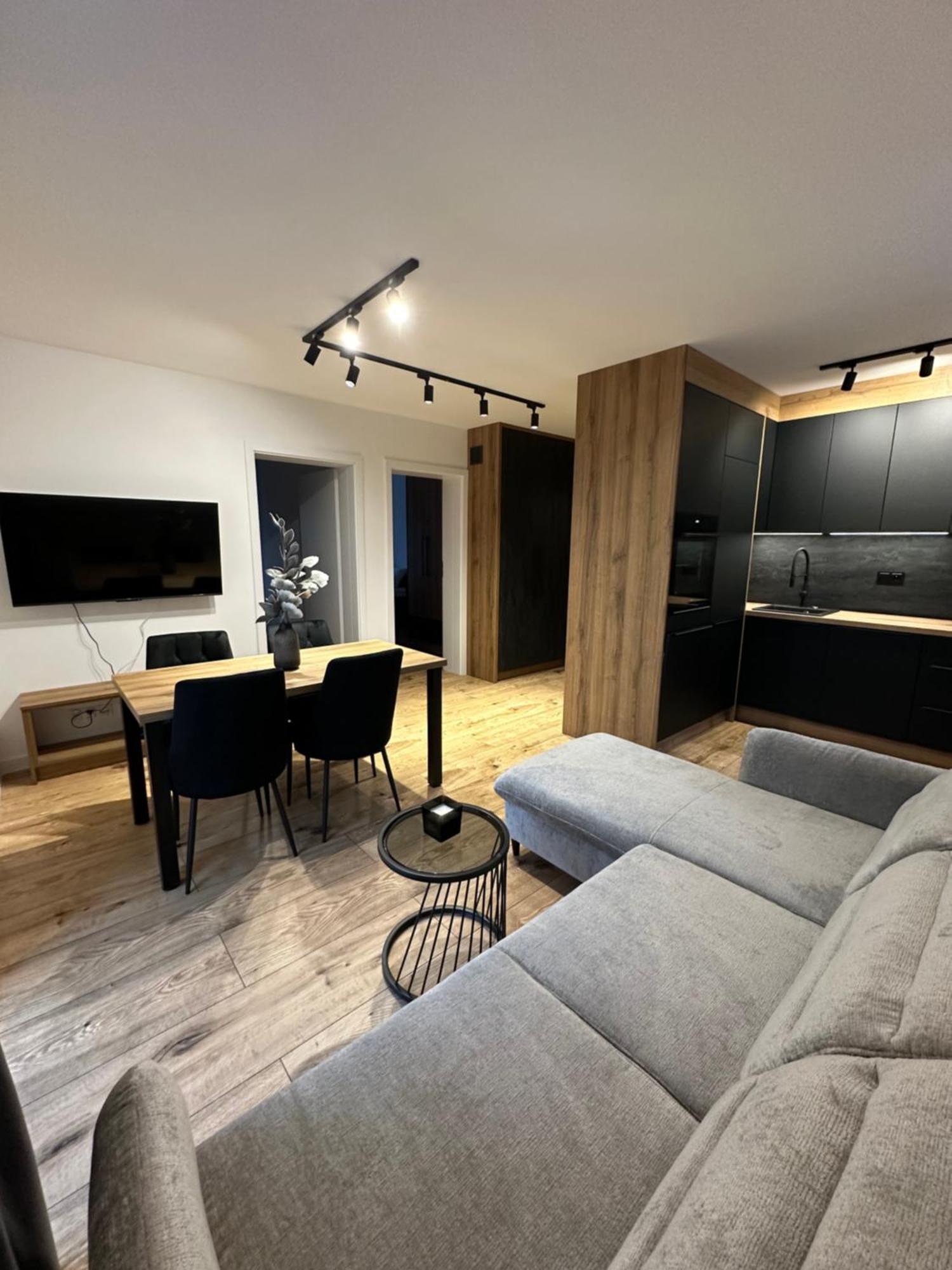 Apartamenty Ceramiczna ブンツラウ エクステリア 写真