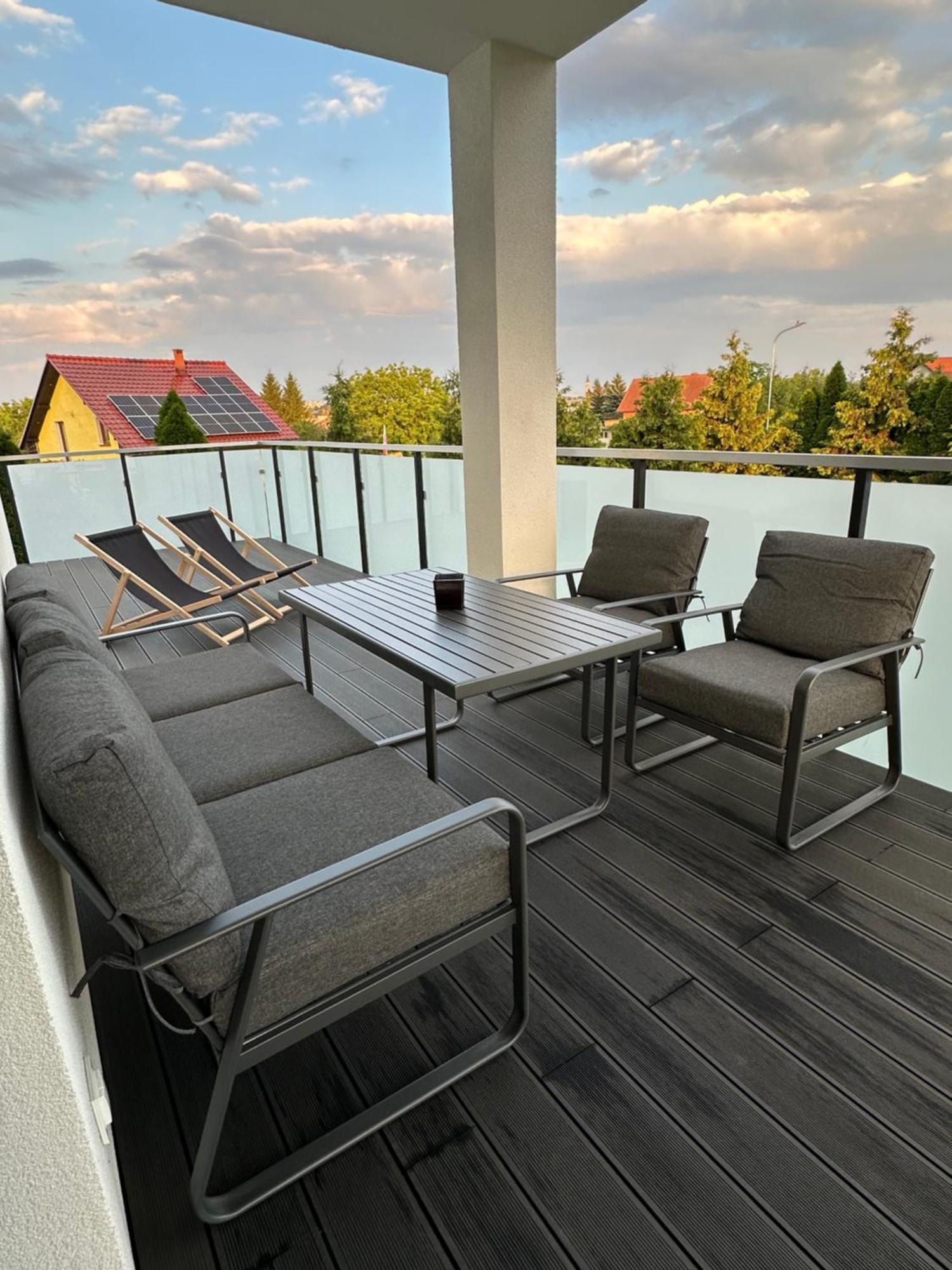 Apartamenty Ceramiczna ブンツラウ エクステリア 写真