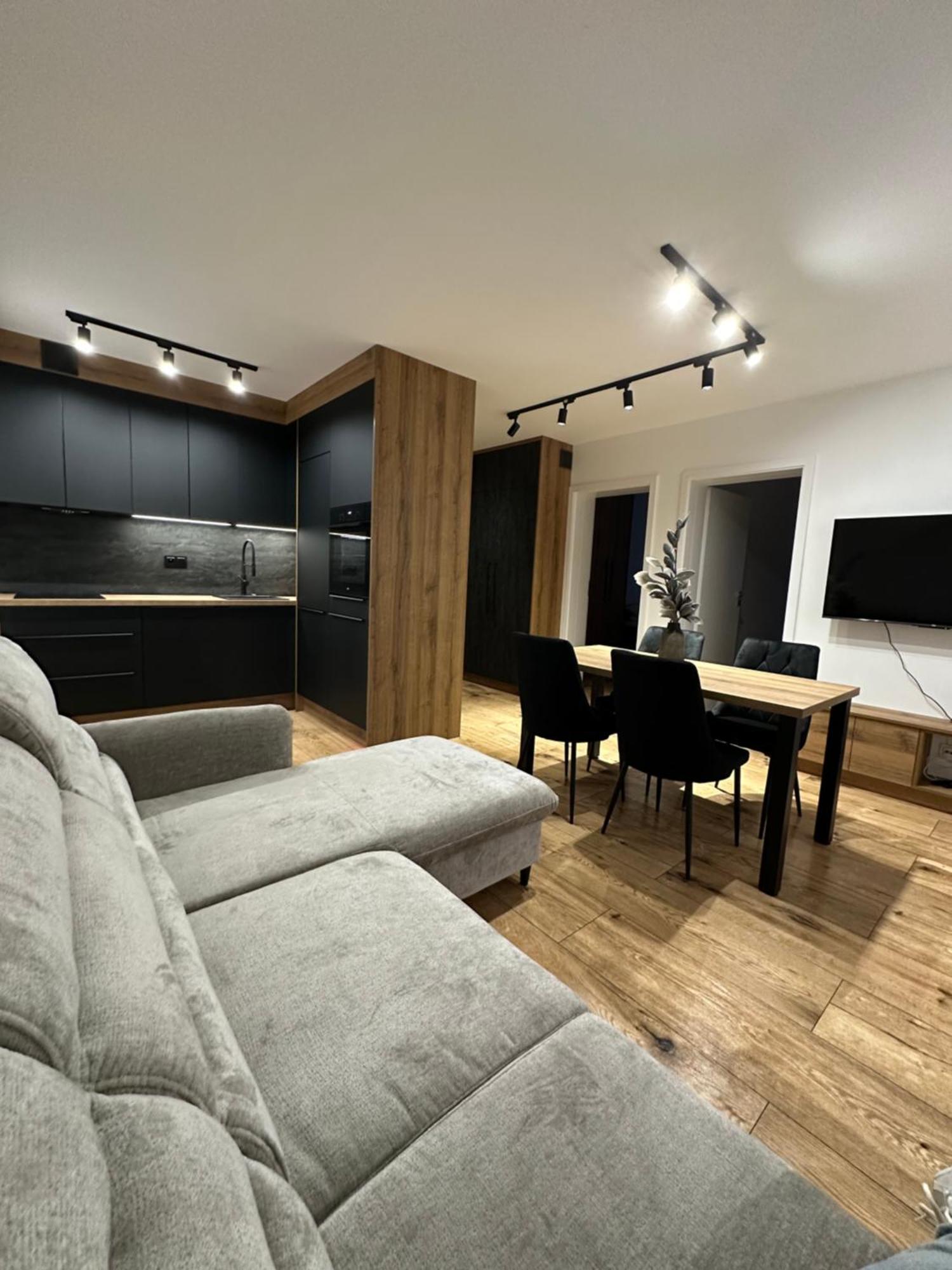 Apartamenty Ceramiczna ブンツラウ エクステリア 写真