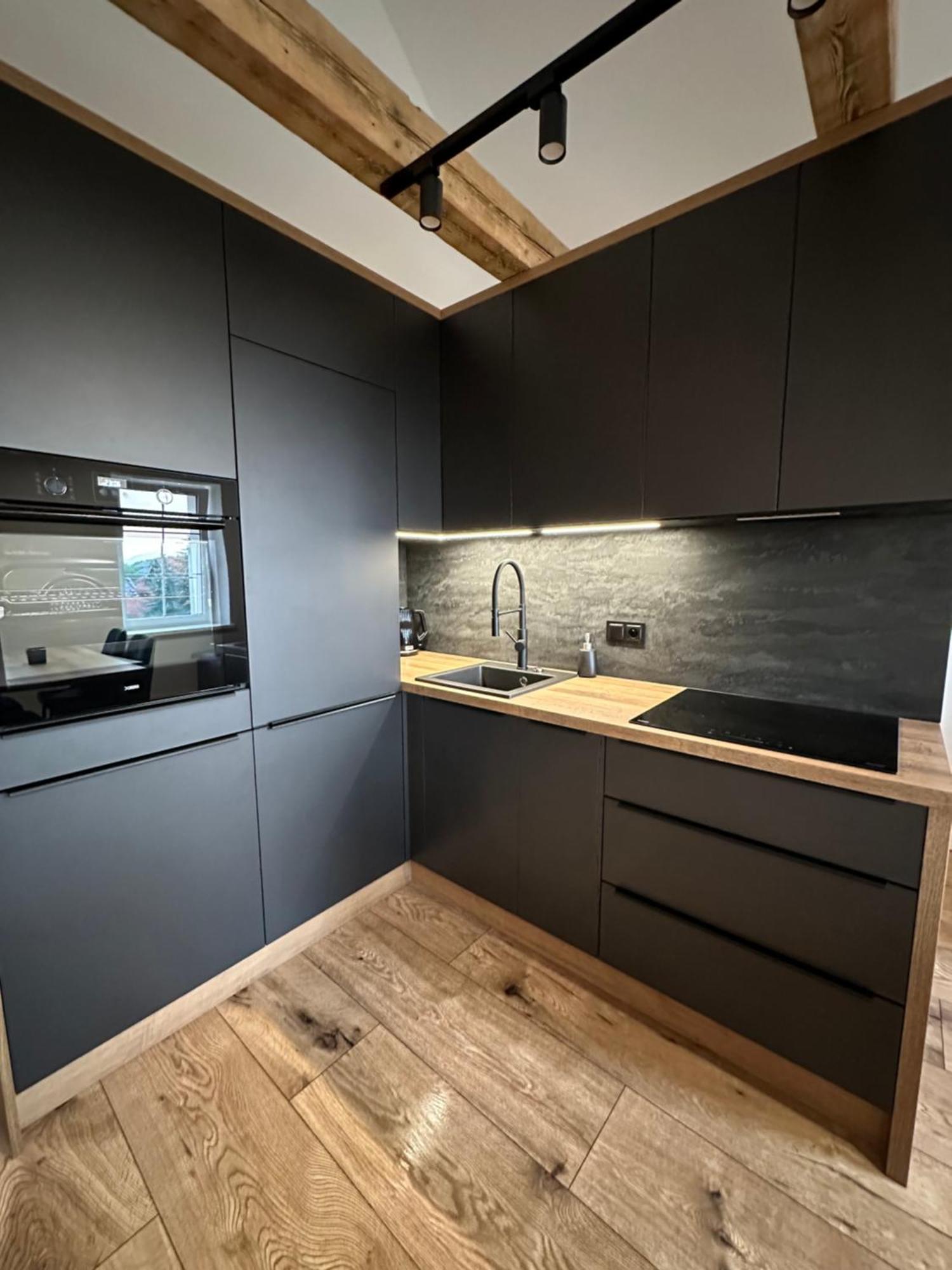 Apartamenty Ceramiczna ブンツラウ エクステリア 写真