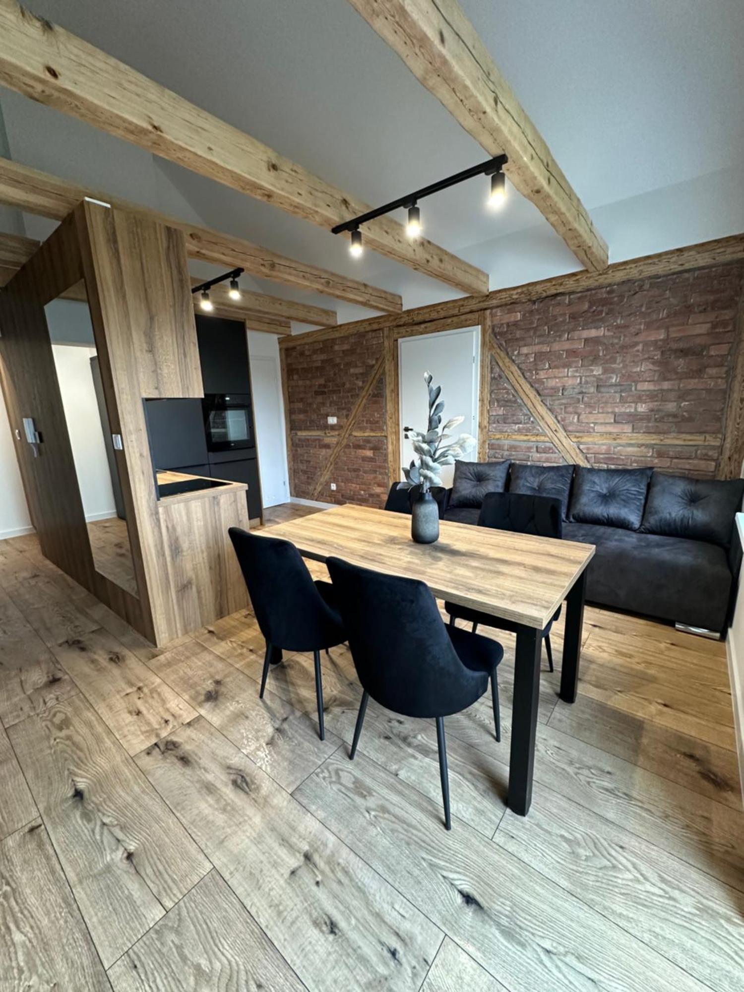 Apartamenty Ceramiczna ブンツラウ エクステリア 写真